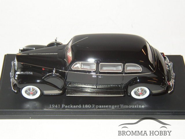 Packard 180 - 7 Passenger Limousine (1941) - Klicka på bilden för att stänga