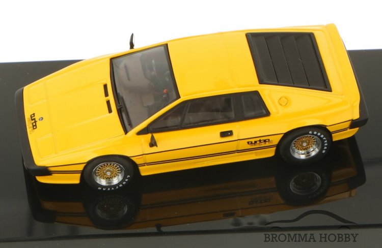 Lotus Esprit Turbo (1979) - Klicka på bilden för att stänga