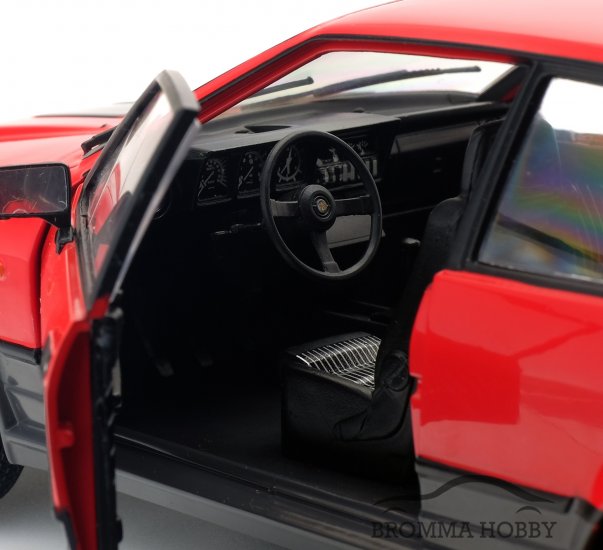 Alfa Romeo GTV 6 (1984) - Click Image to Close