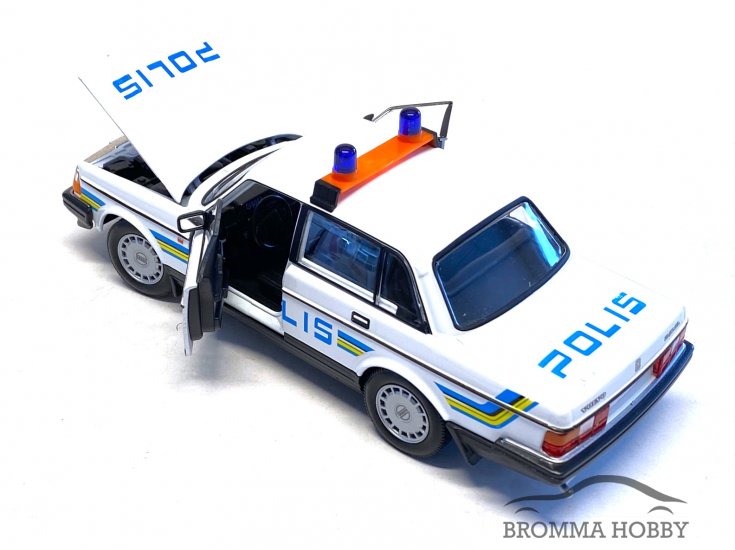 Volvo 240 GL - Polis - Click Image to Close