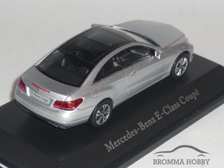 Mercedes E-class Coupe (2013) - Klicka på bilden för att stänga