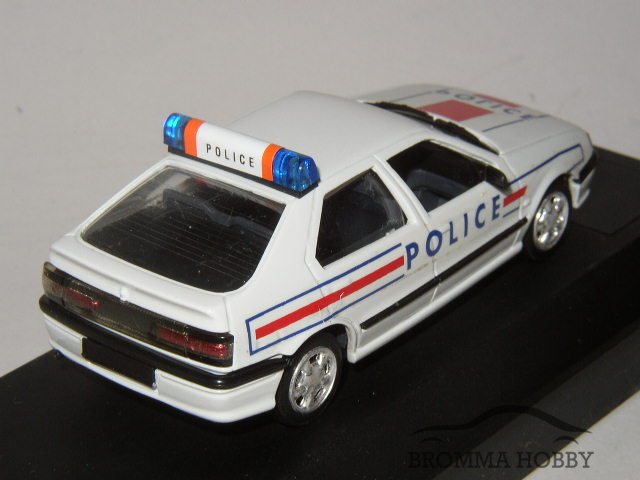 Renault 19 - Police - Klicka på bilden för att stänga